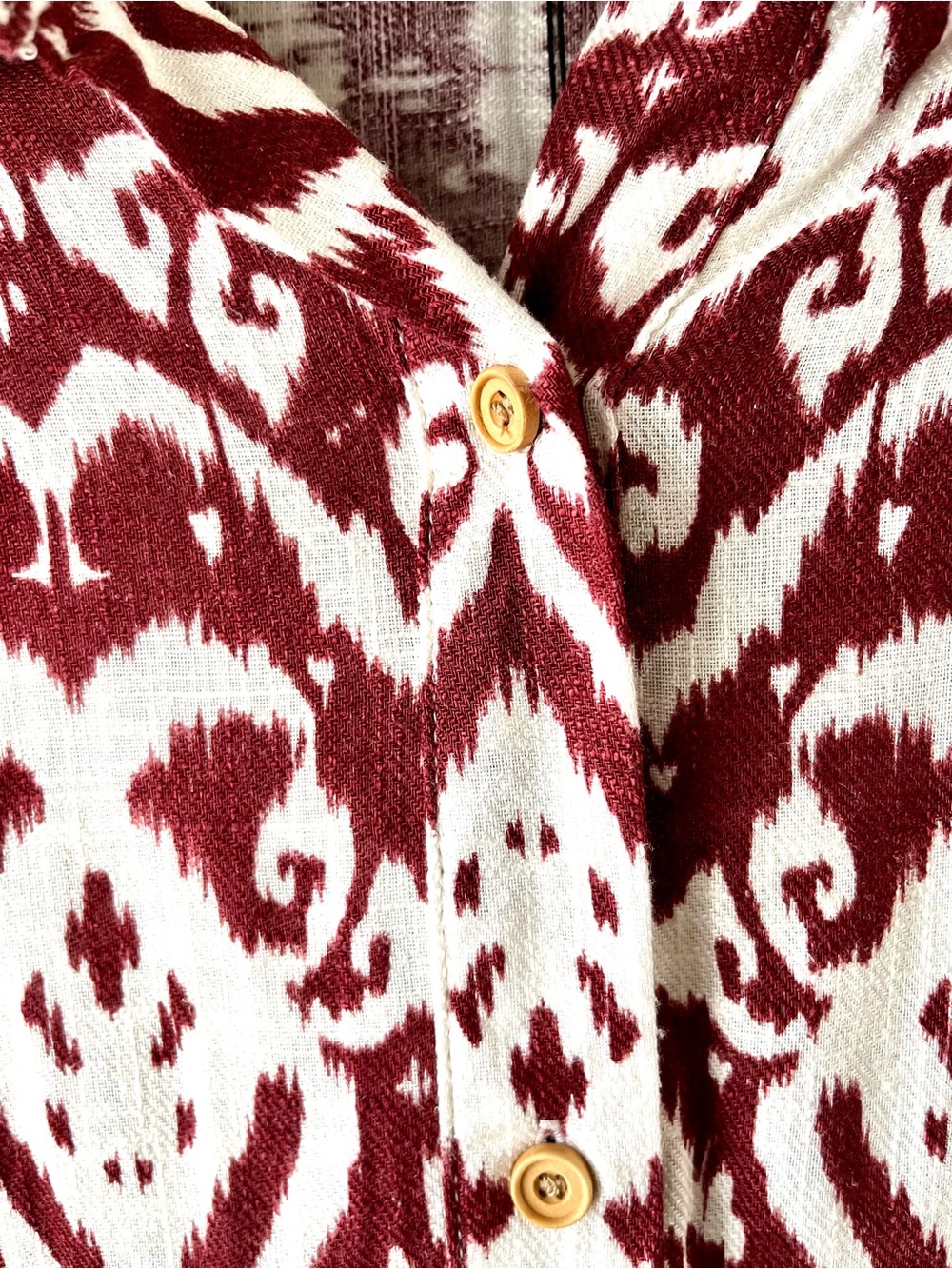 NWT ZARA Burgundy & Cream Ikat Print Button-Up Blouse Size XL Slightly Cropped - Picture 6 of 11